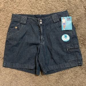 NWT Riders by Lee Jean Shorts 14